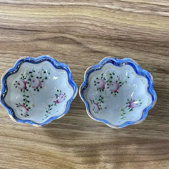 Lot Of 2 Vintage Japan Sm. Porcelain Hand Painted Ornate Footed Bowls - Picture 3 of 16